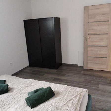 Apartman Pri Parku Solcany Exterior foto